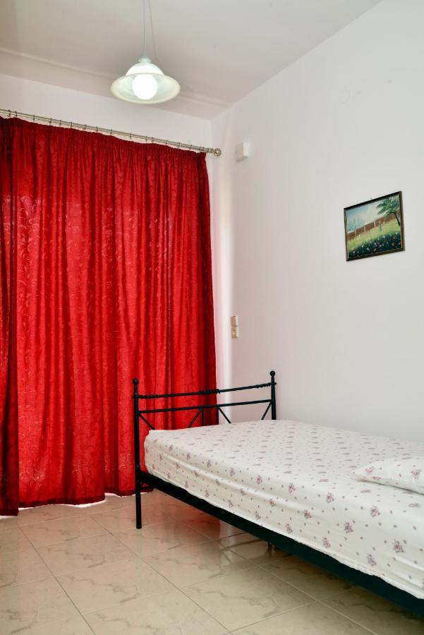 Antonios Apartments อาร์คานเยโลส ภายนอก รูปภาพ